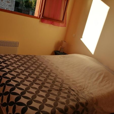 Mon petit coin de paradis Darazac Chambre photo